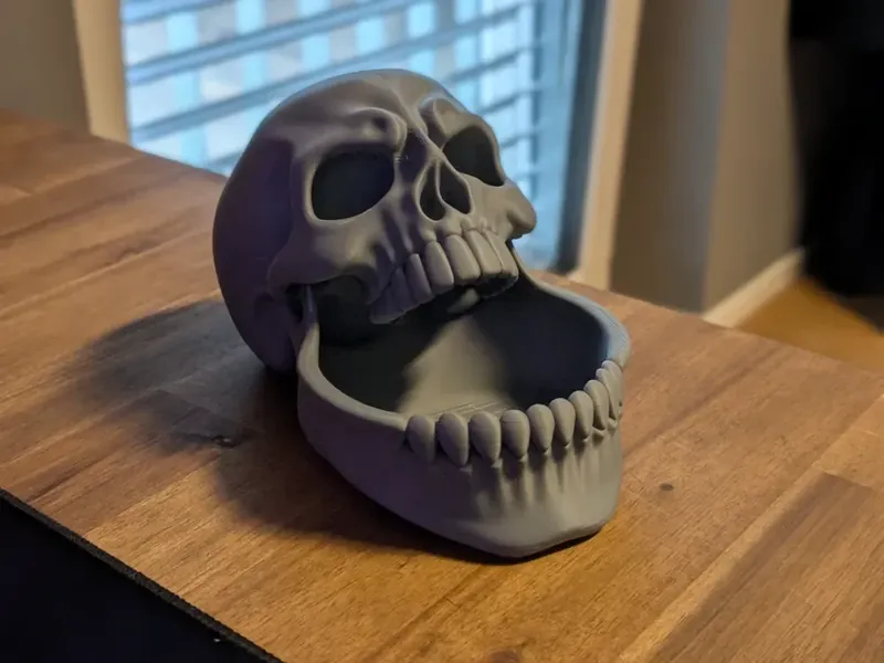 Open-Jaw Skull Dish
